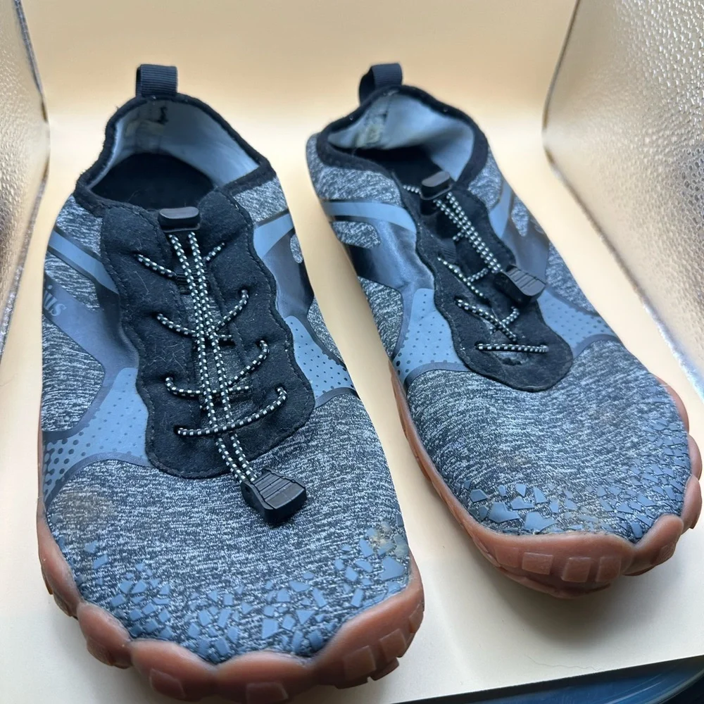 Black‎ and Gray Athletic Shoes